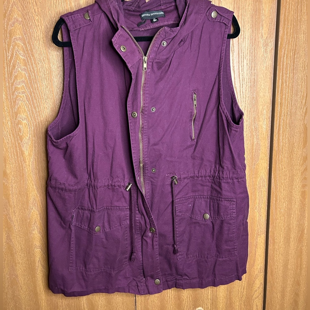 Hooded vest